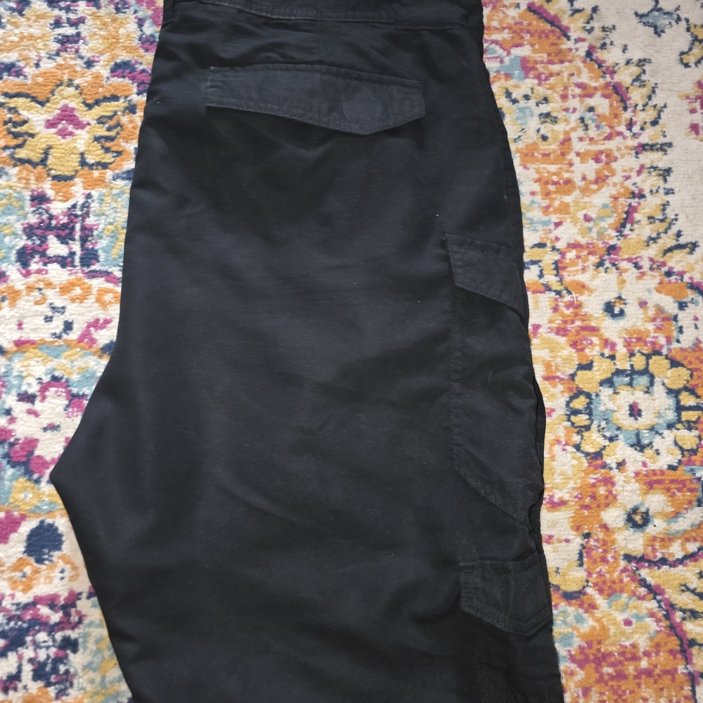 Plugg Men's Black Cargo Pants - Picture 2 of 4